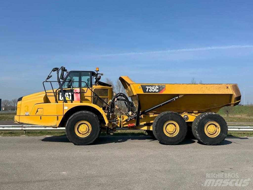 CAT 735C Liigendraamiga pinnaseveokid