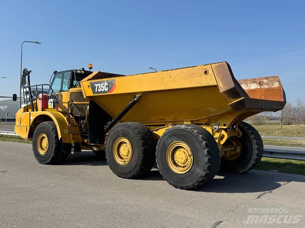 CAT 735C Liigendraamiga pinnaseveokid