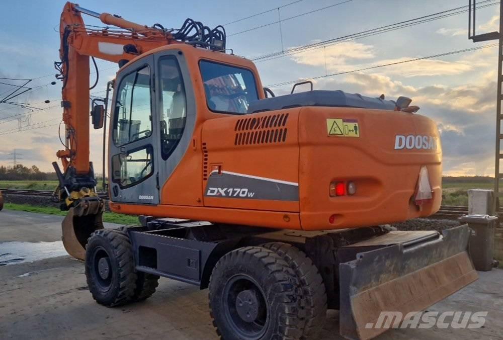 Doosan DX 170 W Ratasekskavaatorid