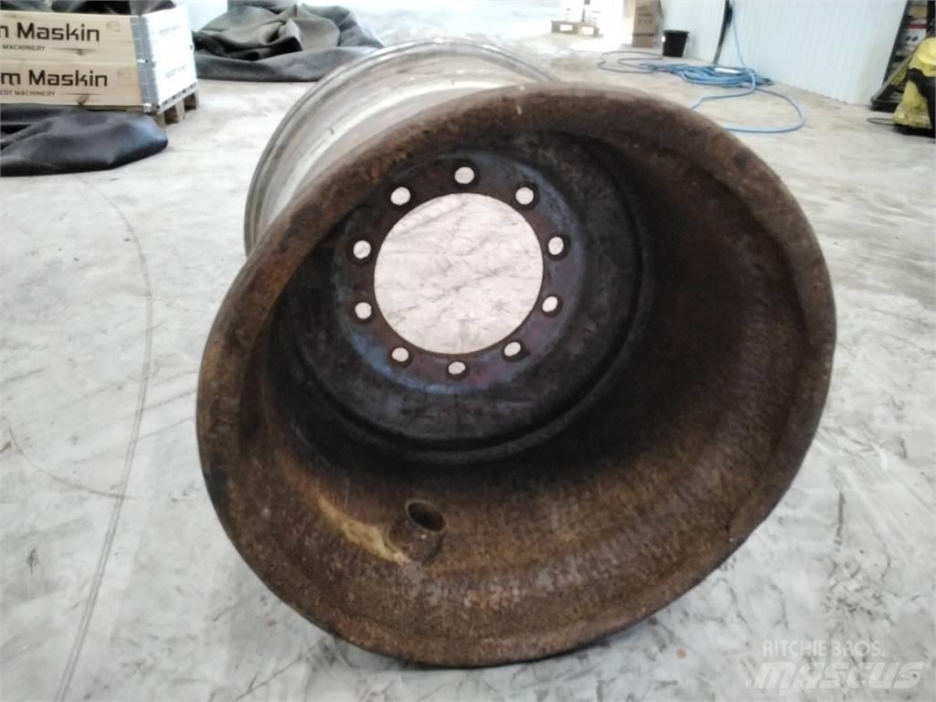 Valmet 890 24x26,5 Rehvid, rattad ja veljed