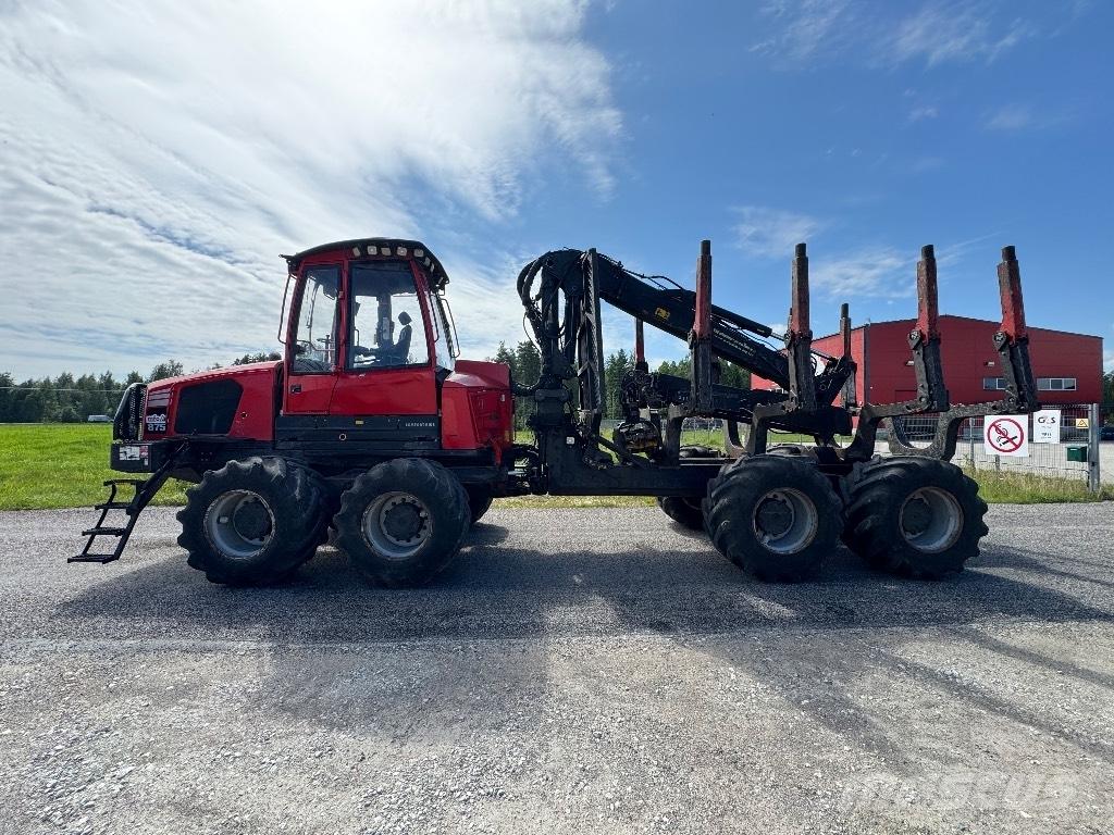 Komatsu 875 Forwarderid