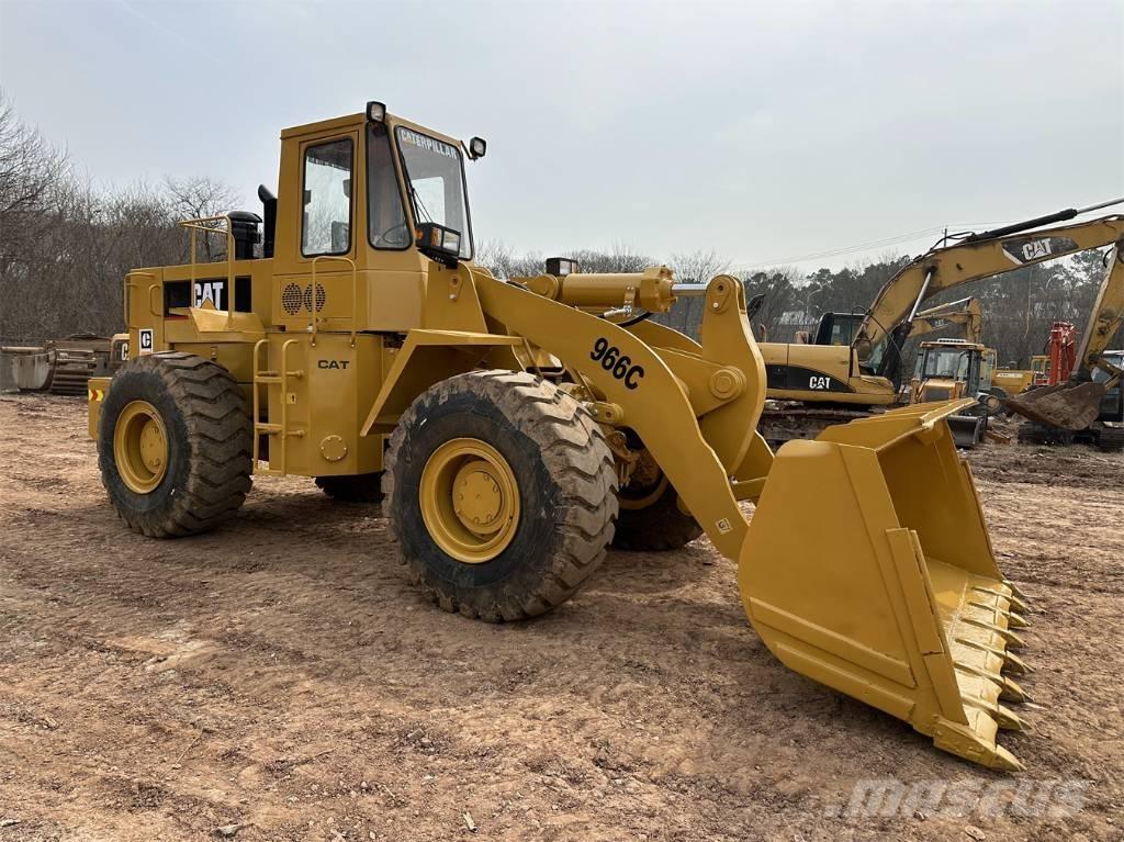 CAT 966C Rataslaadurid