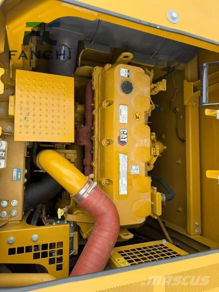 CAT 349 Roomikekskavaatorid