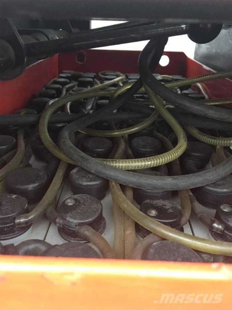 Linde V11 Kõrged komplekteerimistõstukid