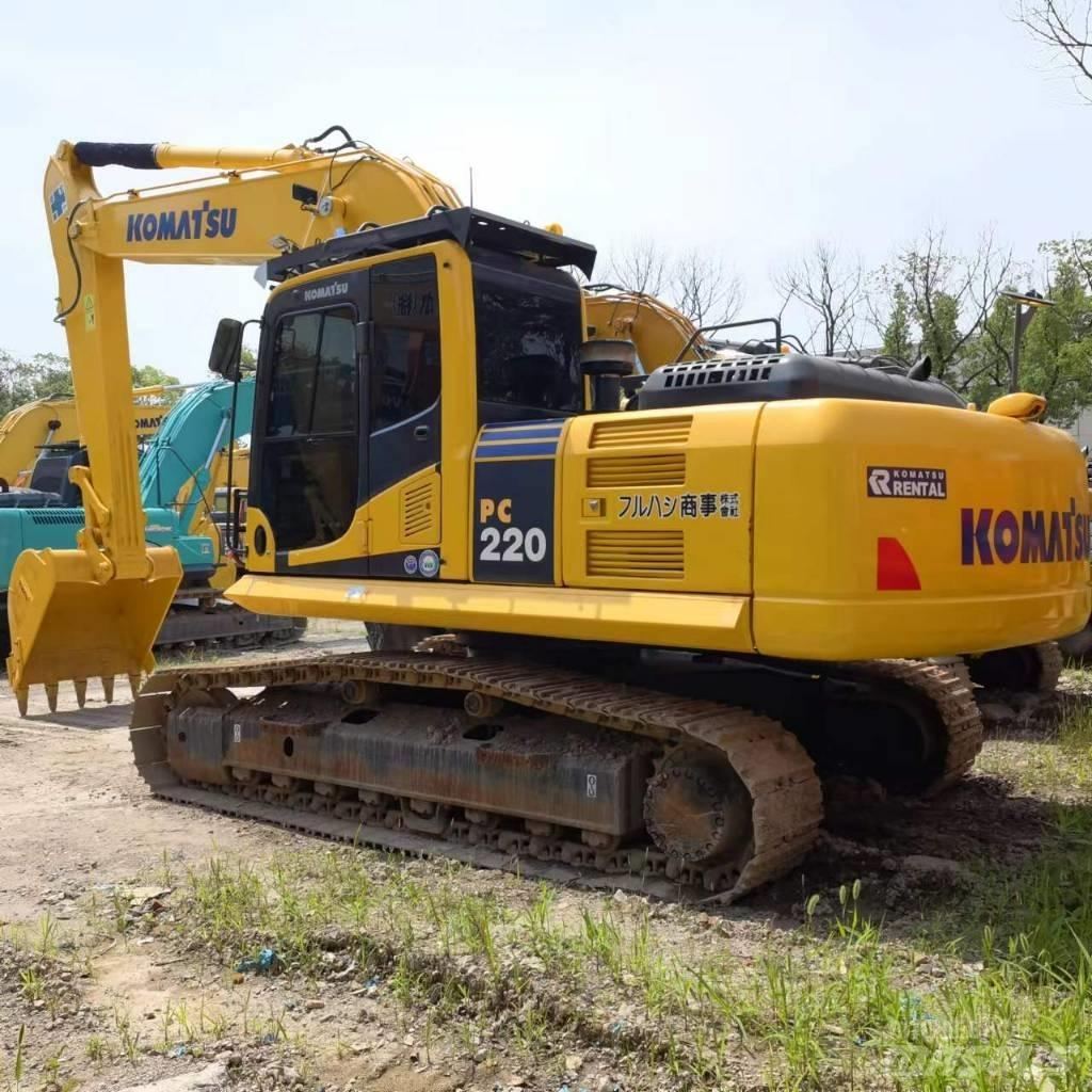 Komatsu PC 220-8/ Roomikekskavaatorid