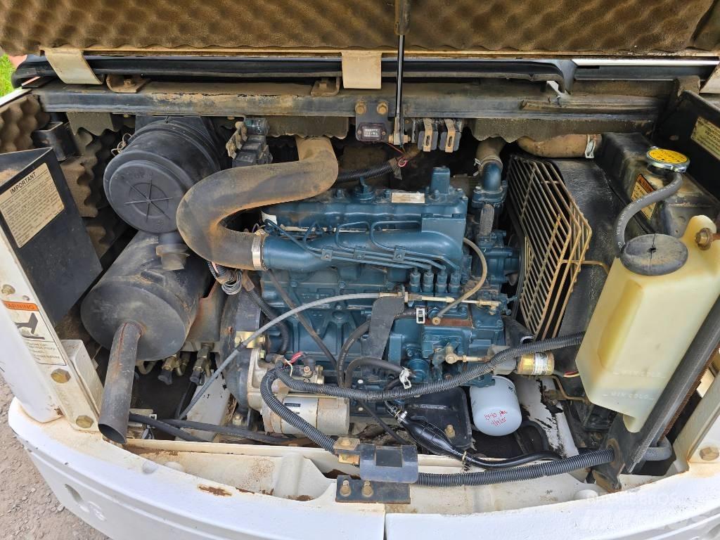 Bobcat X 331 Miniekskavaatorid < 7 t