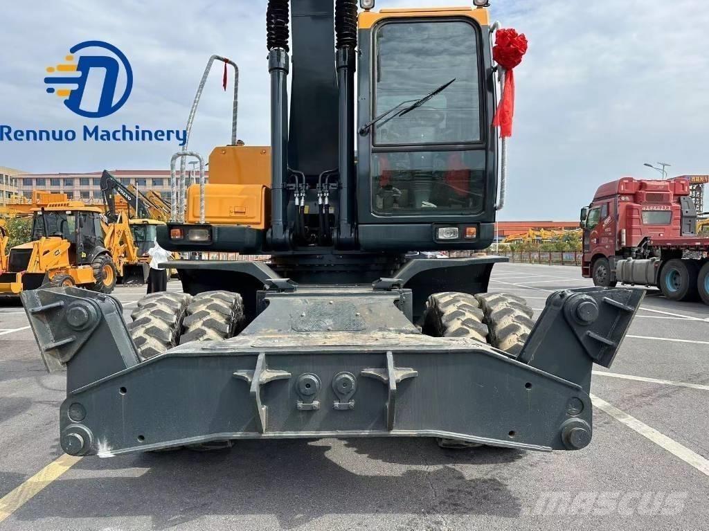 Hyundai 210W-9 Ratasekskavaatorid