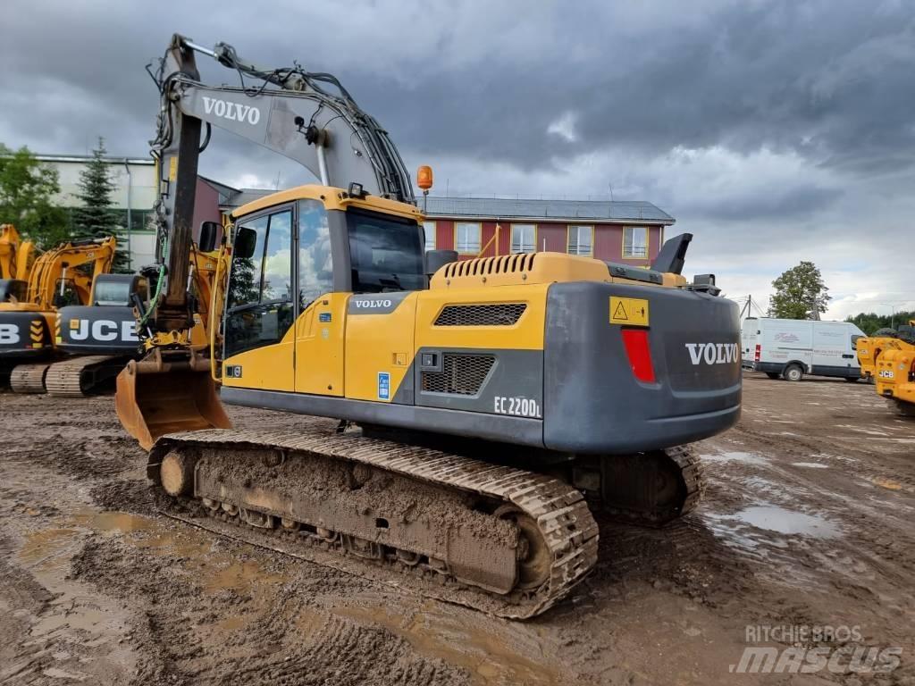 Volvo EC 220 DL Roomikekskavaatorid