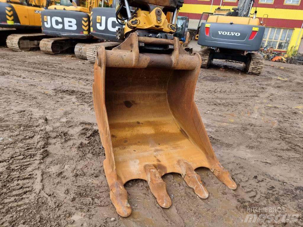 Volvo EC 220 DL Roomikekskavaatorid