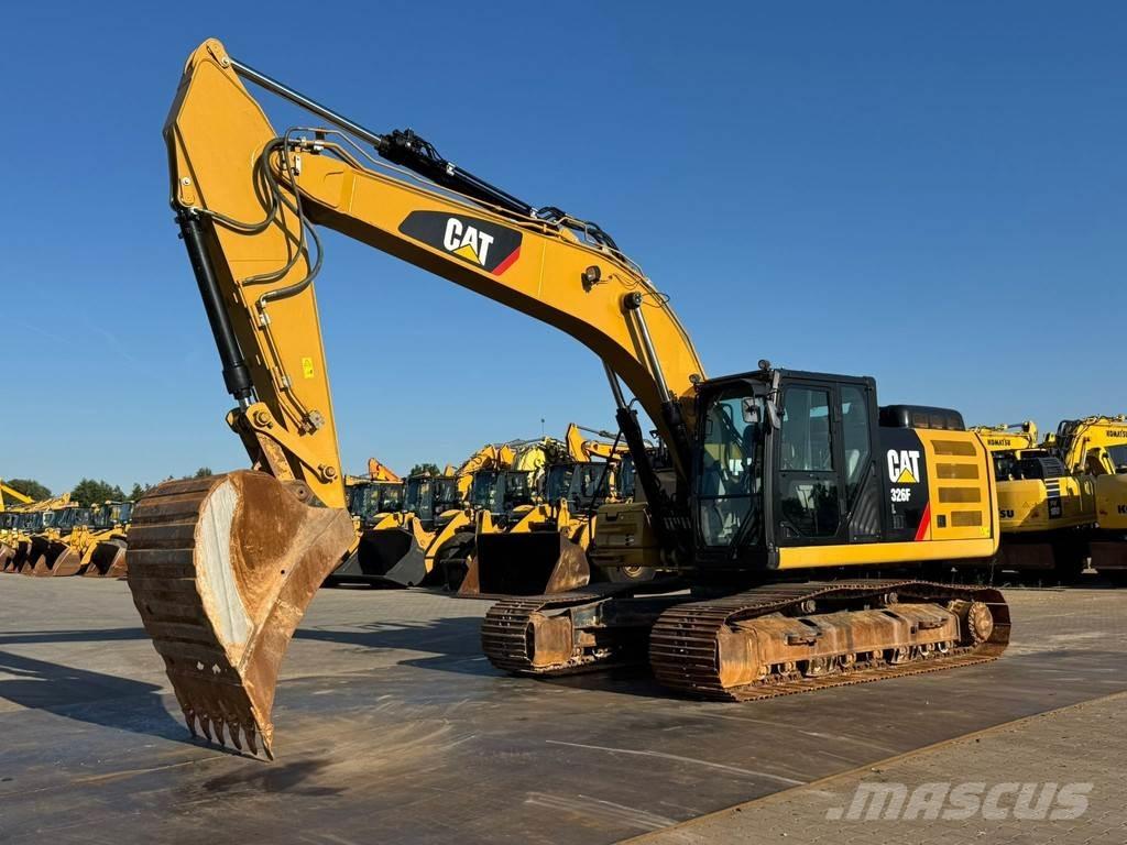 CAT 326FL Roomikekskavaatorid