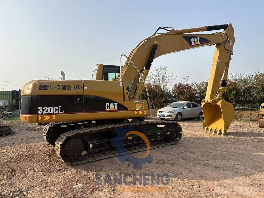 CAT 320 C Roomikekskavaatorid