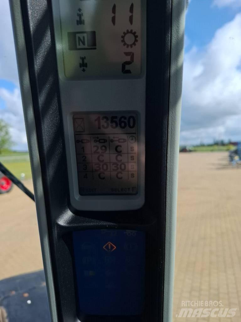 New Holland T 8050 Traktorid