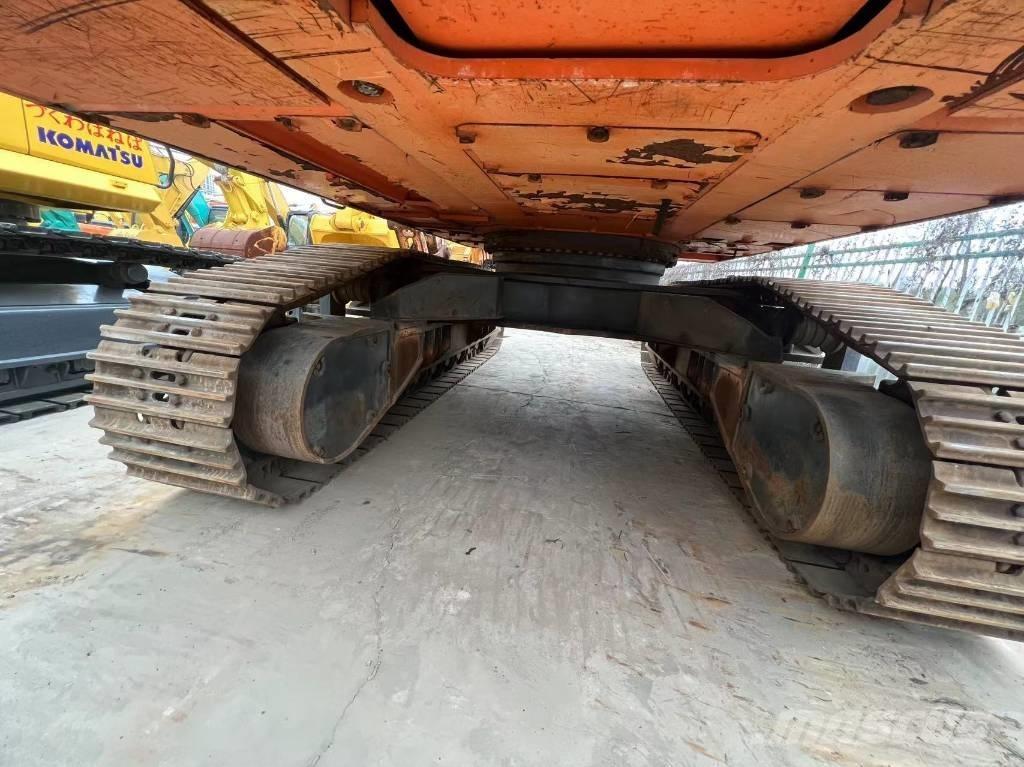 Doosan DX 500 LCA Roomikekskavaatorid