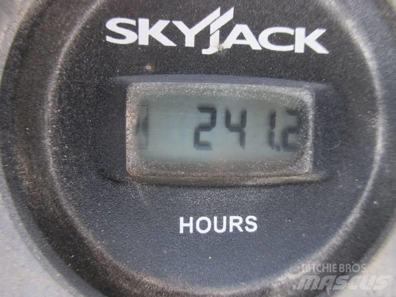 SkyJack SJ III 3219 Käärtõstukid