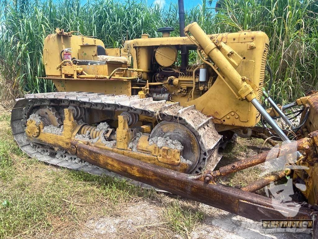 CAT D 6 C Buldooserid