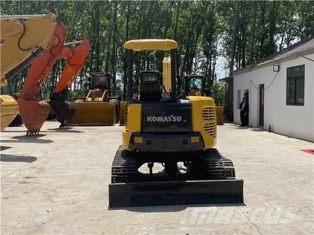 Komatsu PC 35 MR Roomikekskavaatorid