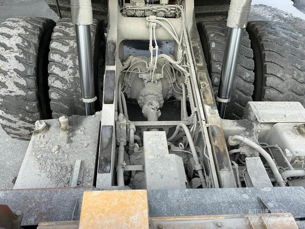 Komatsu HD605-7 Väikekallurid