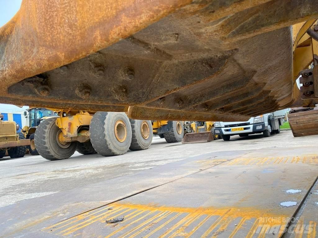 CAT D6T NVT Buldooserid