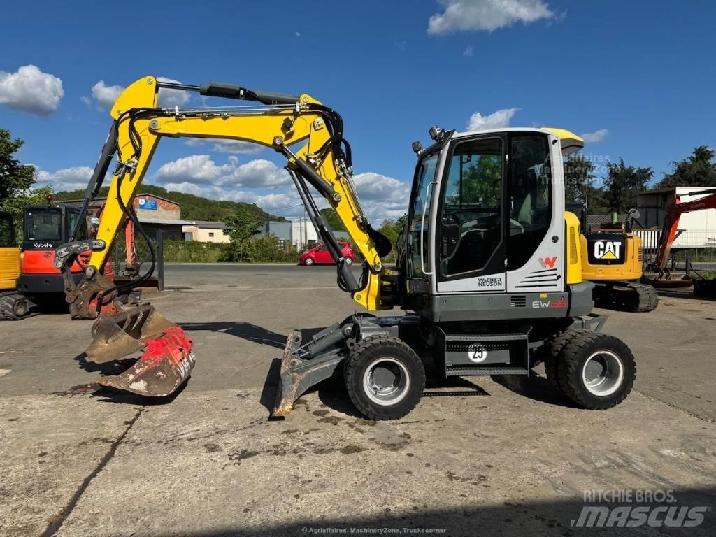 Wacker Neuson EW 65 Ratasekskavaatorid