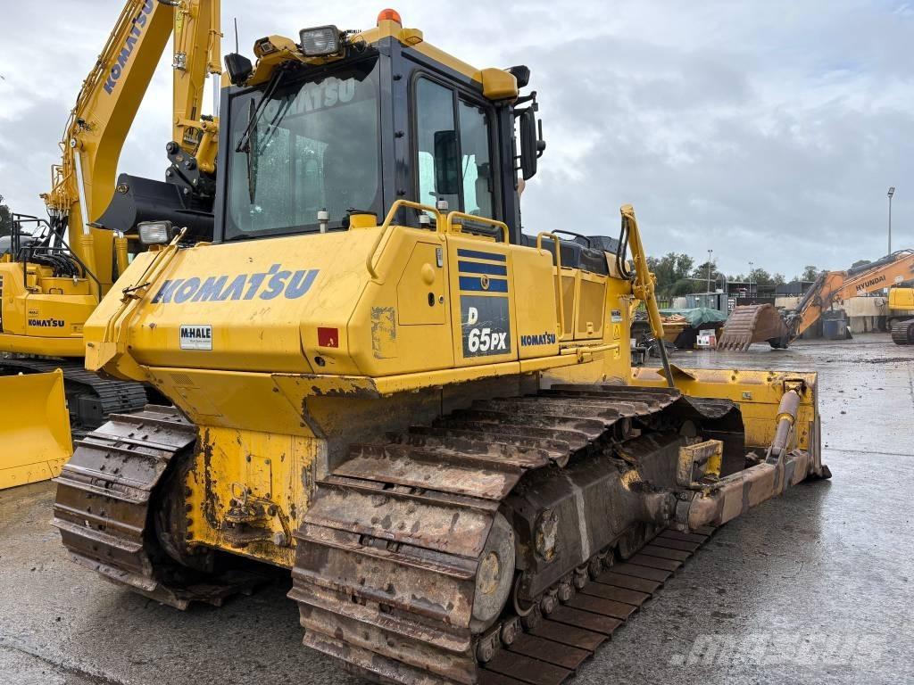 Komatsu D65PX-18 Buldooserid