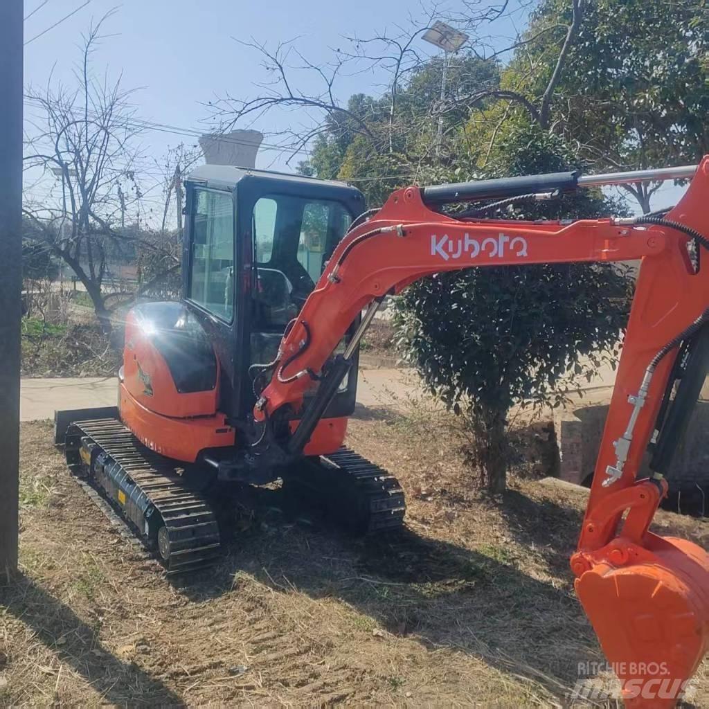 Kubota U 35 Roomikekskavaatorid