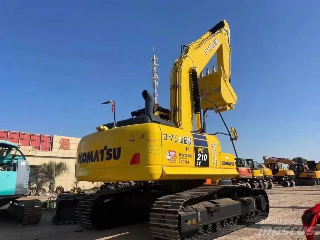 Komatsu 210LC-8 Roomikekskavaatorid
