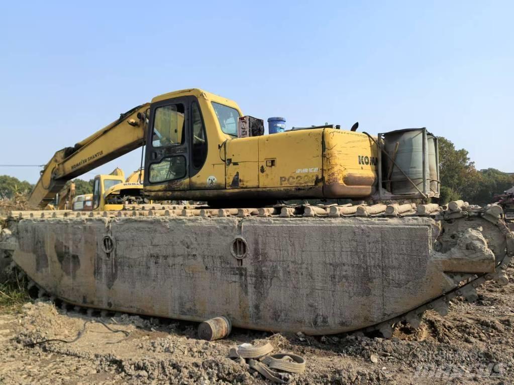 Komatsu PC 200-6 Amfiib ekskavaatorid