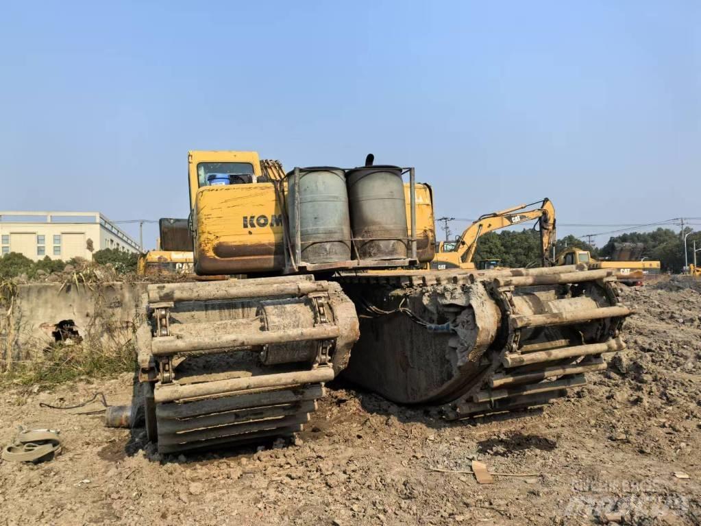Komatsu PC 200-6 Amfiib ekskavaatorid