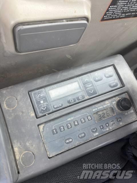 Hitachi ZX 170 W-3 Ratasekskavaatorid