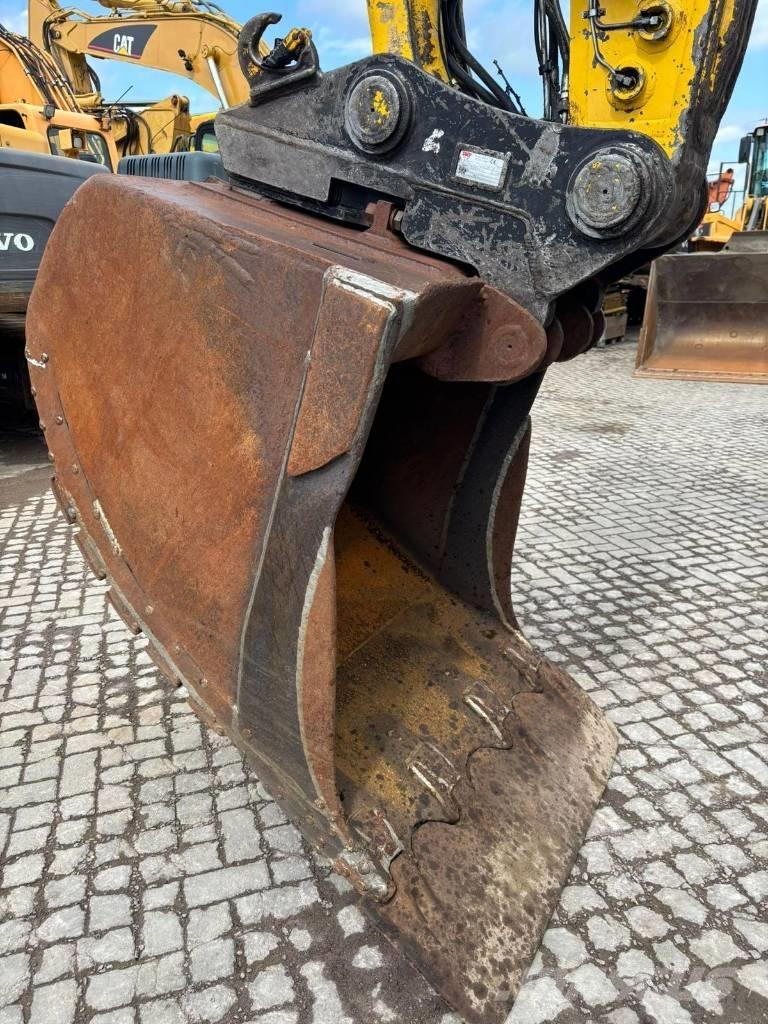 Komatsu PC 210 LC-7 Roomikekskavaatorid