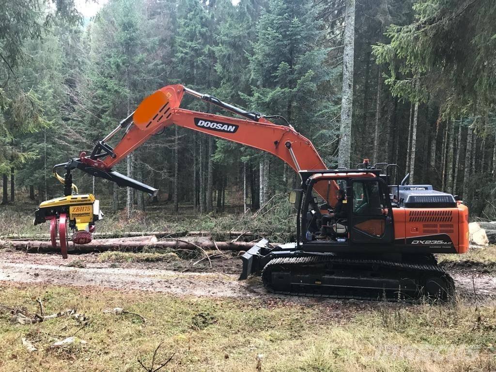 Doosan DX 235 NLC-5 Roomikekskavaatorid