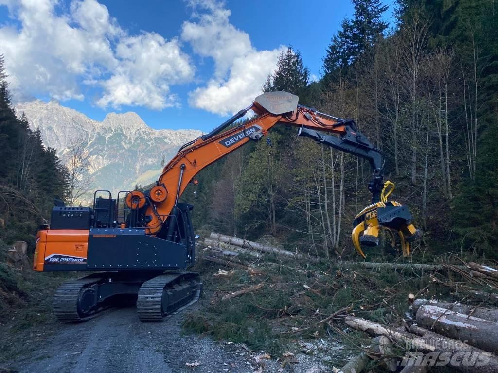 Doosan DX 235 NLC-5 Roomikekskavaatorid