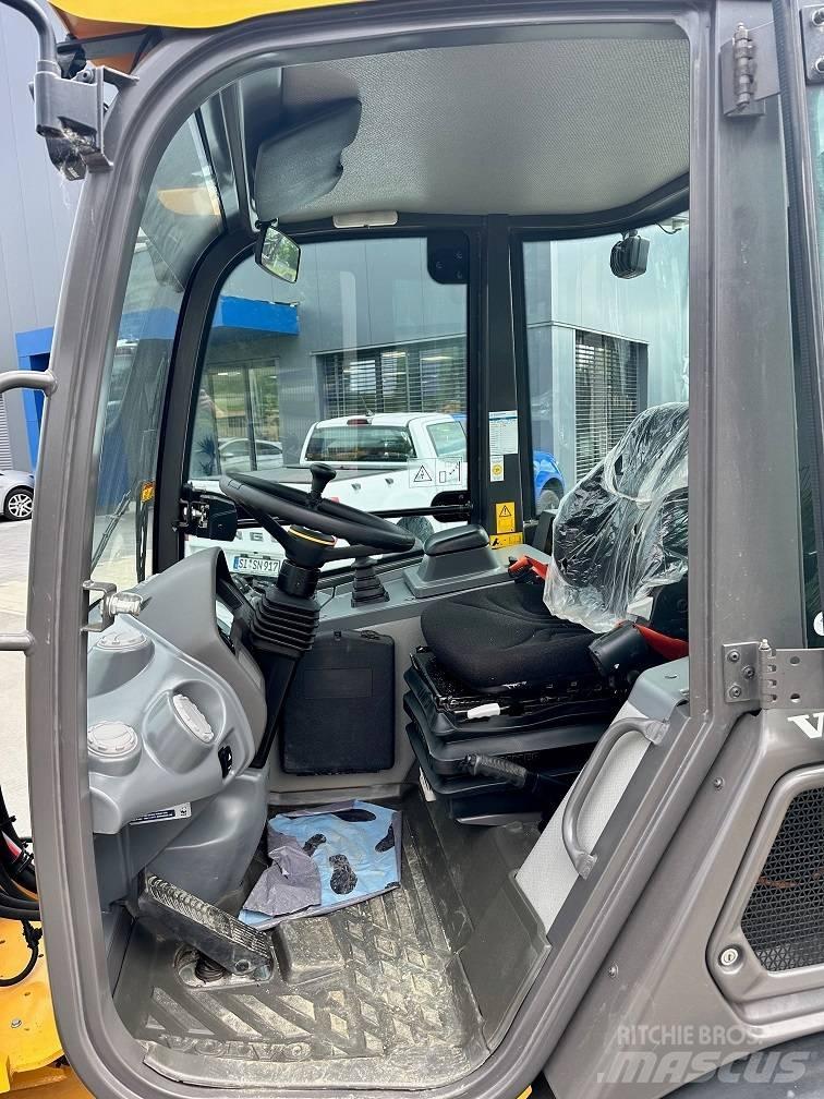 Volvo L 25 Electric Rataslaadurid