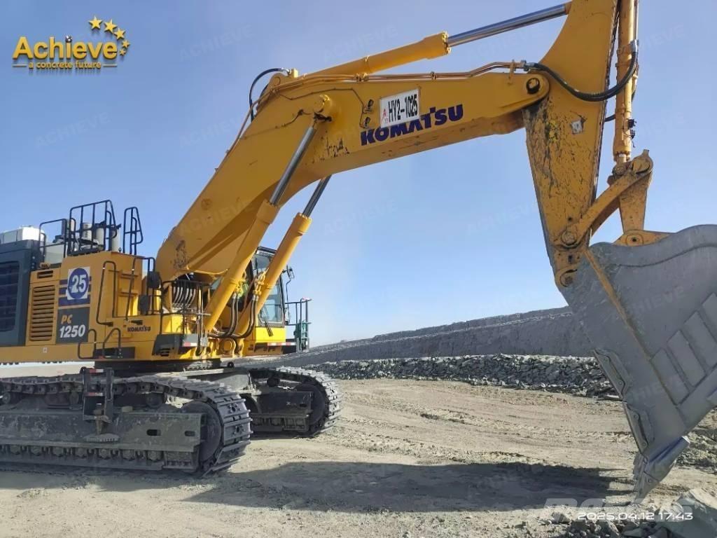 Komatsu PC 1250-11 Roomikekskavaatorid