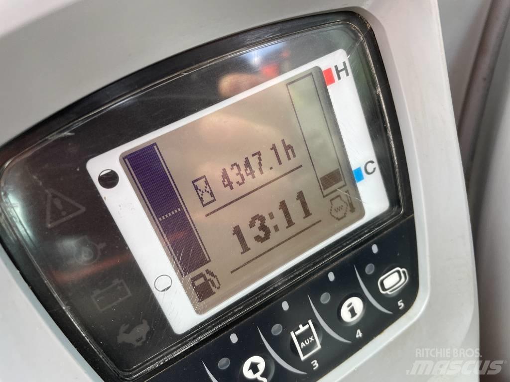 Kubota KX 080-4 Väikeekskavaatorid 7t-12t