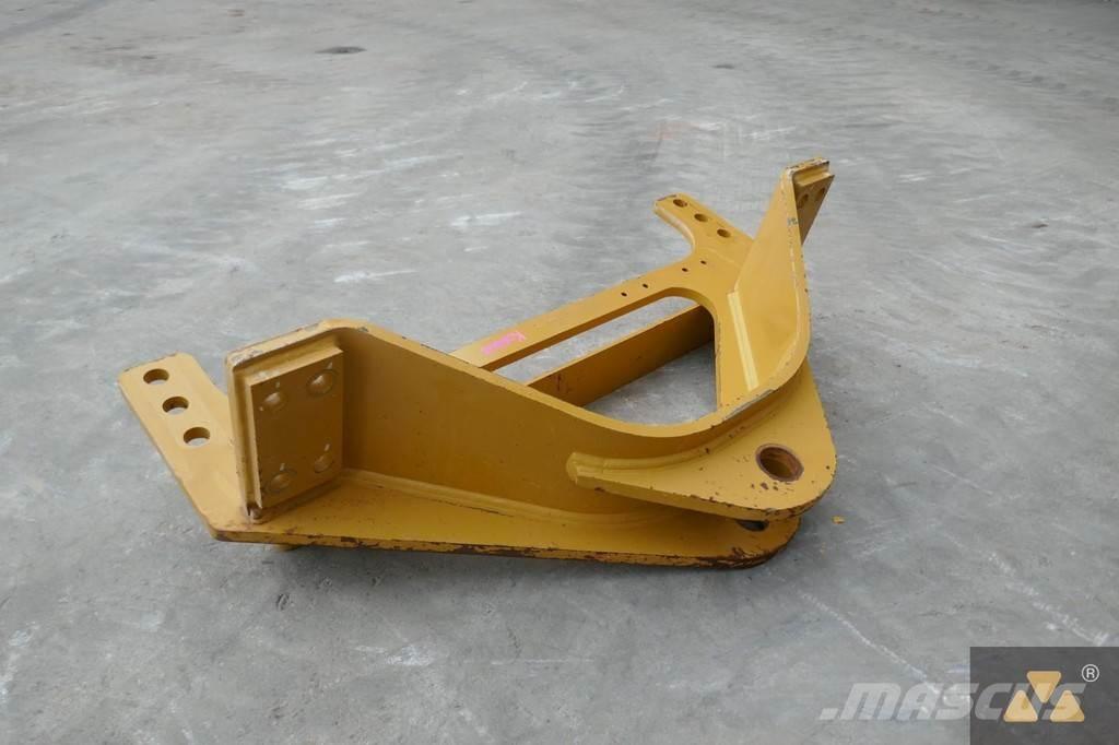 CAT 140M3 Drawbar Muud osad