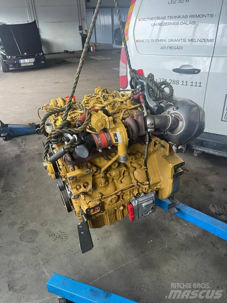 CAT 313 model Mootorid