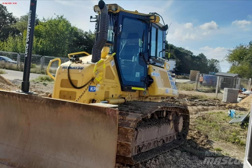 Komatsu D51 PX-24 Buldooserid