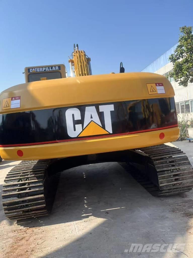 CAT 320 C L Roomikekskavaatorid