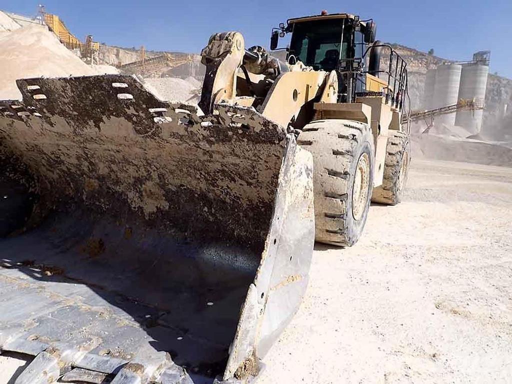 CAT 988K Rataslaadurid