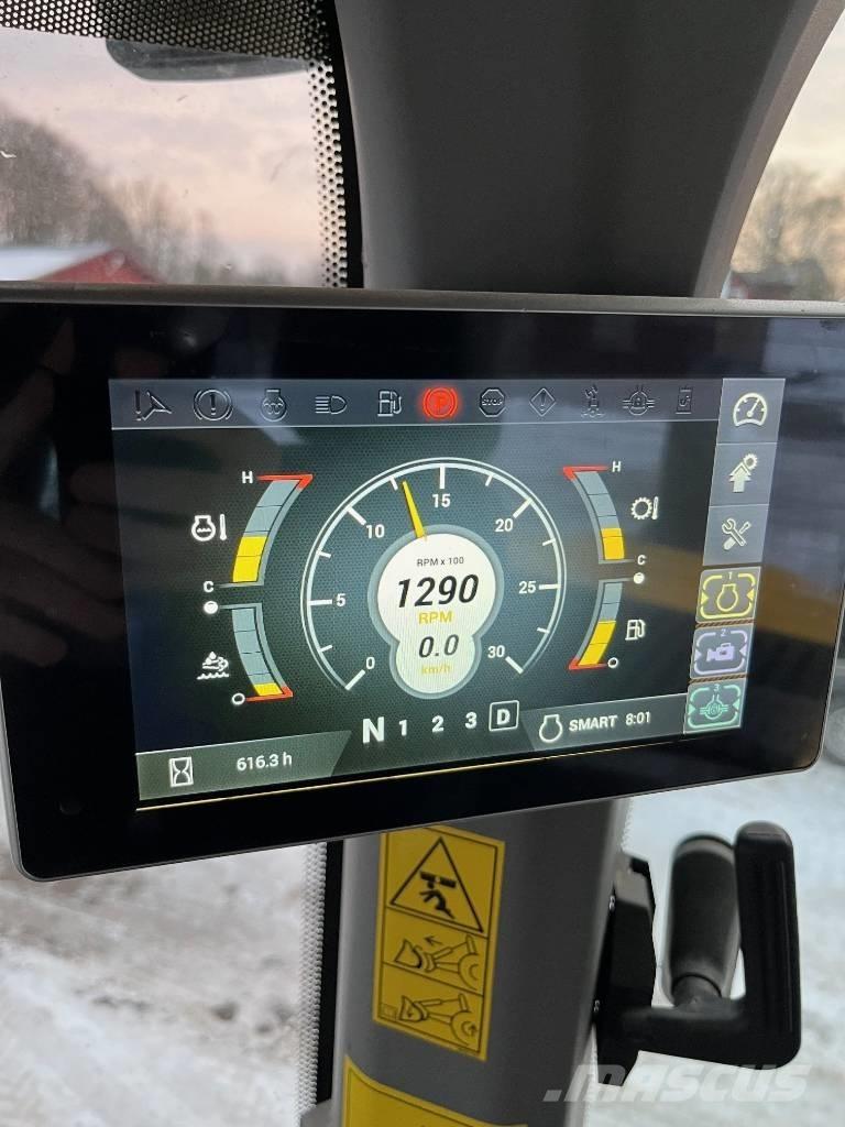 New Holland W 110D Põllumajanduslikud teleskoopkäitlejad