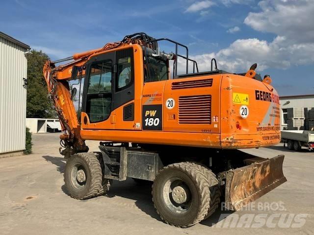 Komatsu PW 180-10 Ratasekskavaatorid