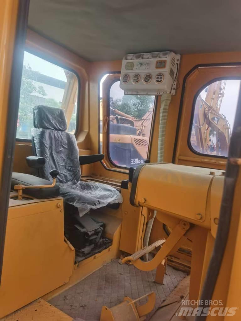 CAT D 7 G Buldooserid