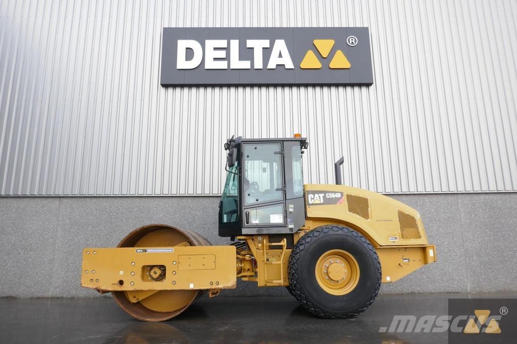 CAT CS64B Ühe trumliga rullid