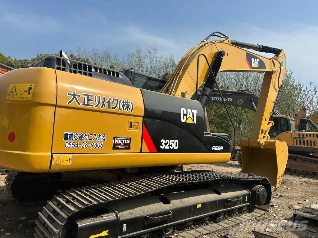 CAT 325 D Roomikekskavaatorid