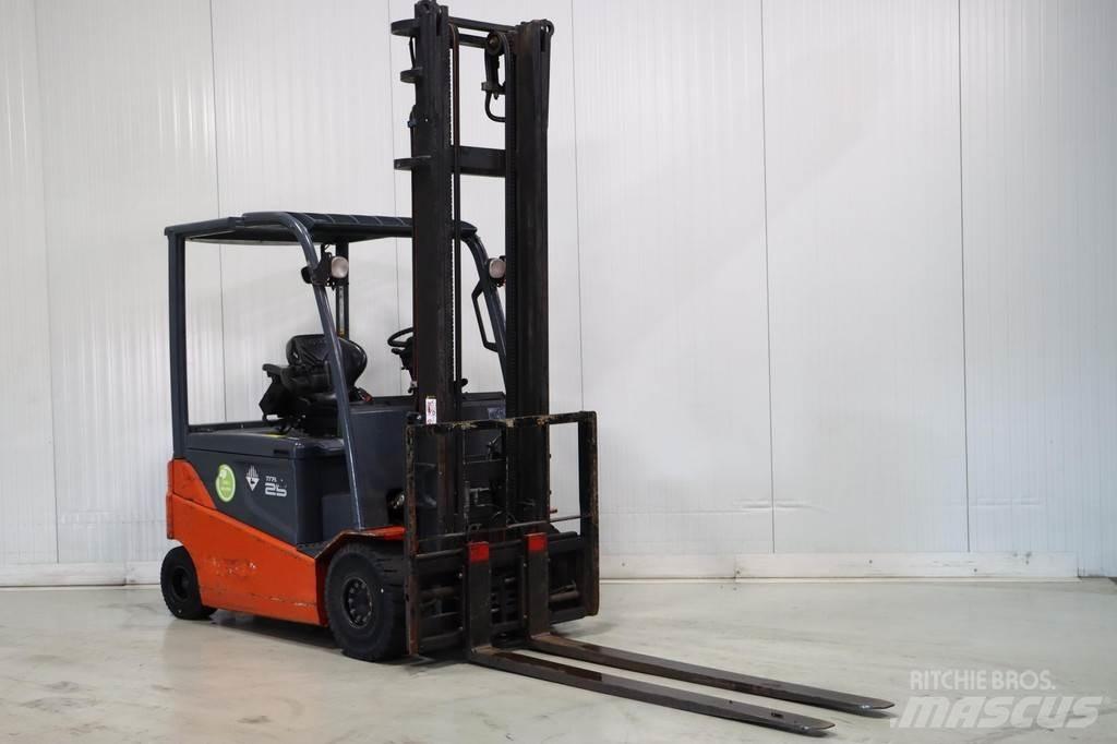 Toyota 8FBMT25 Elektritõstukid
