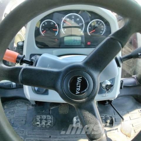 Valtra N 174 Traktorid