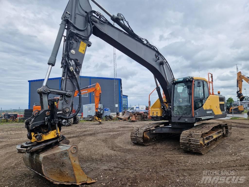 Volvo EC220EL Roomikekskavaatorid