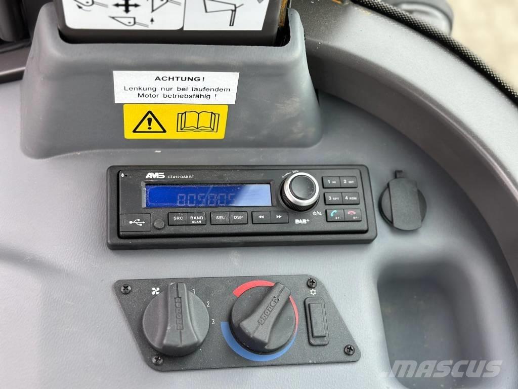 Mecalac AX 700 Rataslaadurid