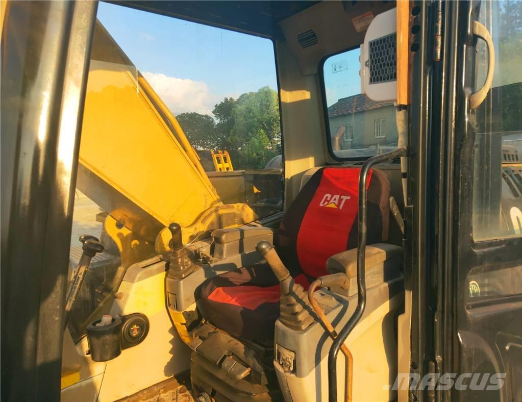 CAT 325D Roomikekskavaatorid
